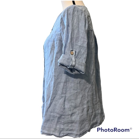 Lungo L'Arno medium 100% linen blue scoop neck button down 3/4 Roll Tab Sleeve - Picture 2 of 12